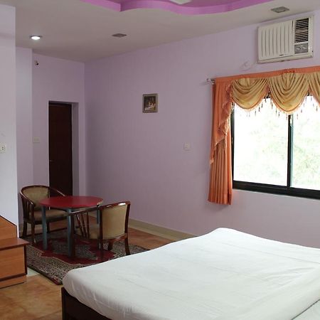 Hotel Rajshree Pushkar Esterno foto